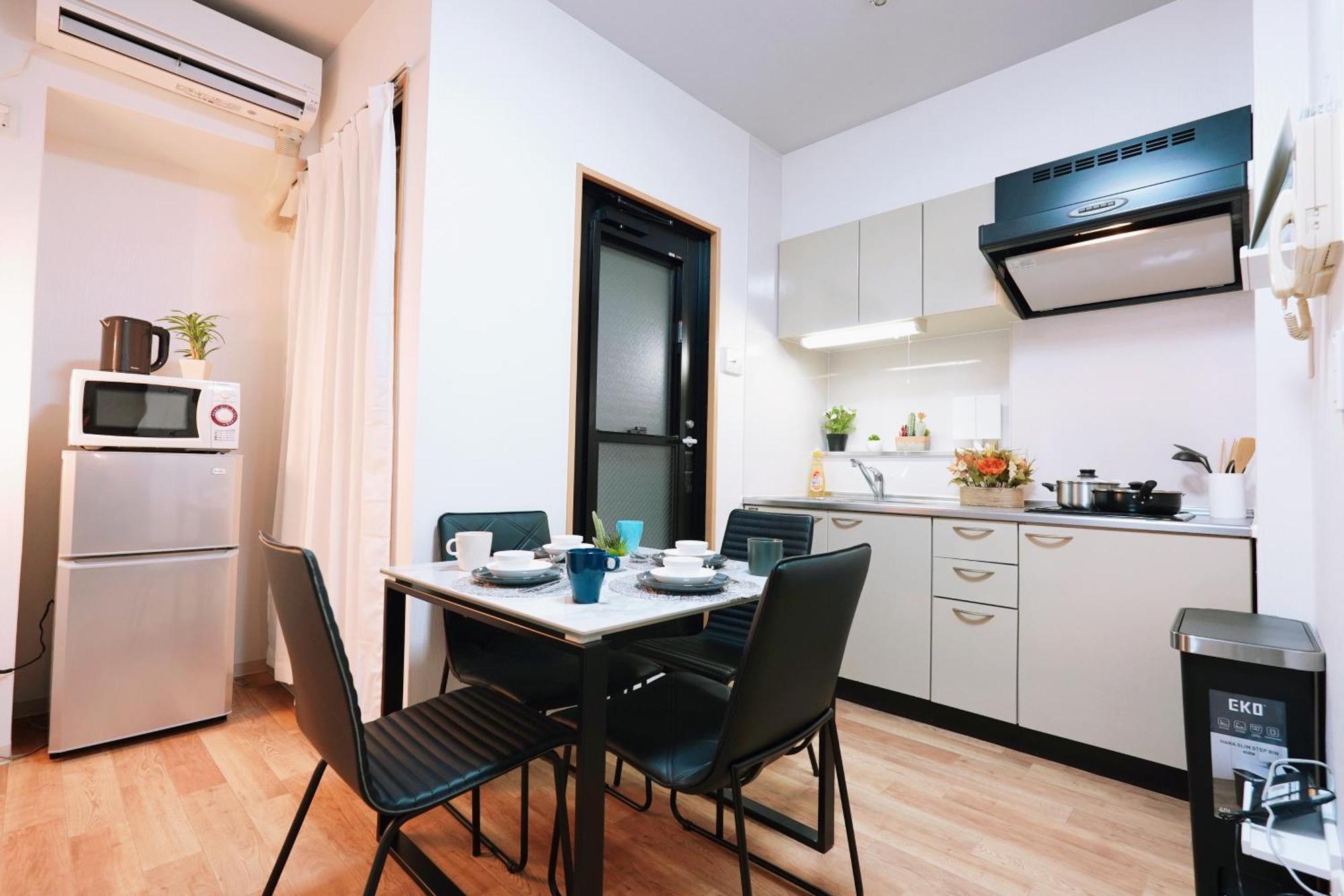Kuromon Royal Apartment Осака Стая снимка