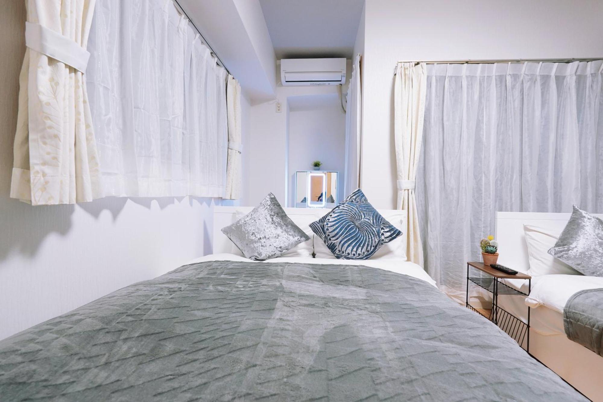 Kuromon Royal Apartment Осака Стая снимка